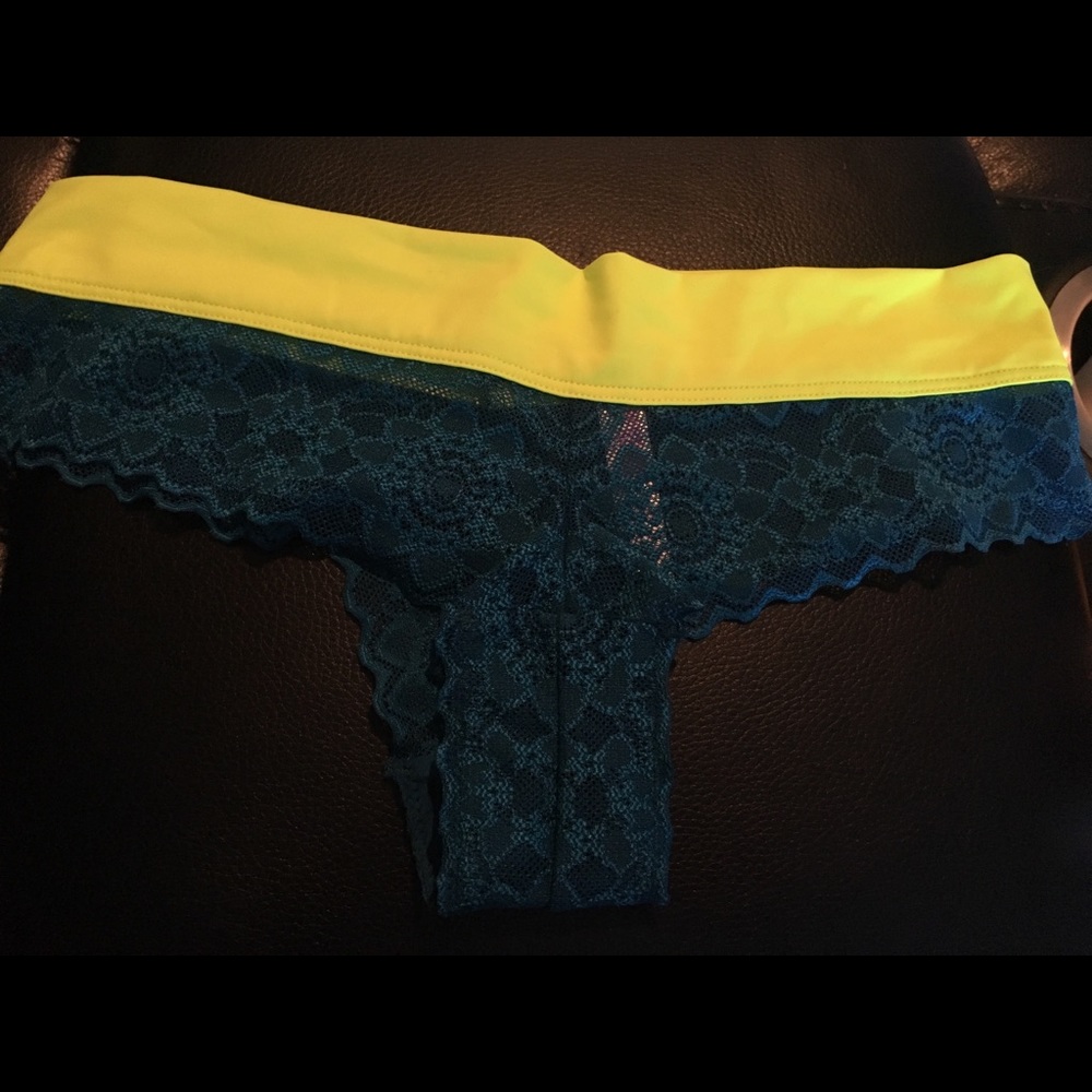 Victoria’s Secret pink extra low rise cheekster